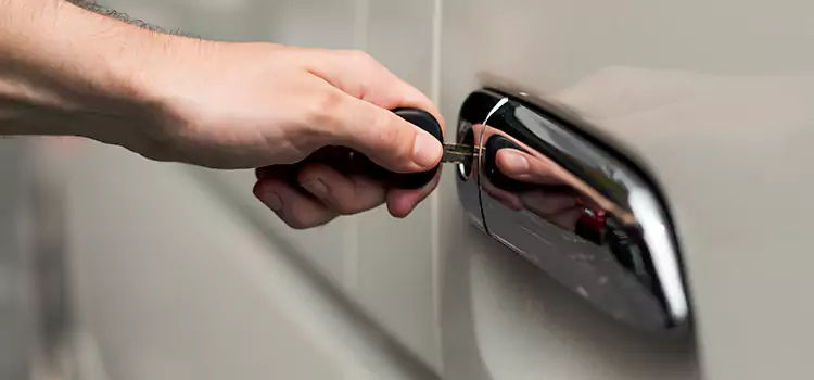 Why Choose Our Auto Locksmith Team in Perrysburg, OH?