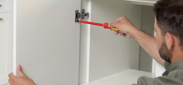 Screen Door Hinge Repair Perrysburg
